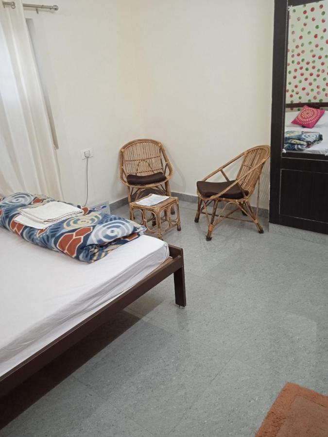 Triple1 Hostel & Homestay Rishīkesh Exteriör bild
