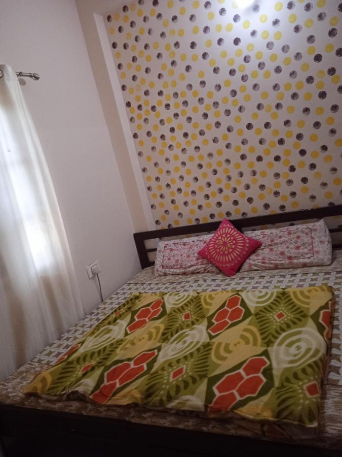 Triple1 Hostel & Homestay Rishīkesh Exteriör bild